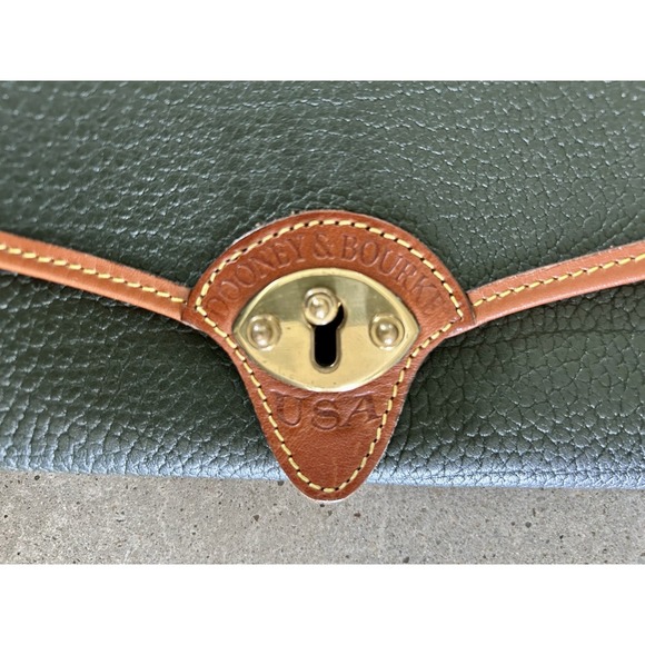 Vintage Dooney & Bourke AWL Pochette Cavalry Bag Ivy Dark Green British Tan - Picture 3 of 11